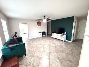 910 Rosewick Street, Houston TX 77015