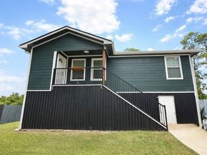 910 Rosewick Street, Houston TX 77015