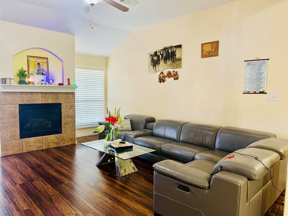 12431 Heritage Grove Drive, Houston TX 77066