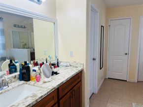 12431 Heritage Grove Drive, Houston TX 77066