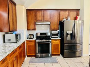 12431 Heritage Grove Drive, Houston TX 77066