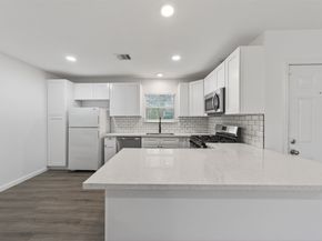 5962 Belcrest Street, Houston TX 77033