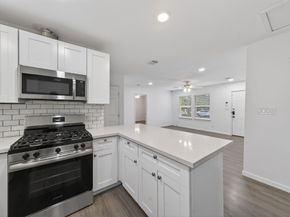 5962 Belcrest Street, Houston TX 77033