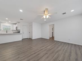 5962 Belcrest Street, Houston TX 77033