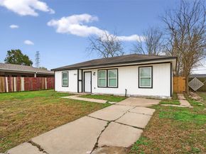 5962 Belcrest Street, Houston TX 77033