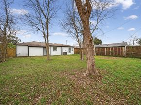 5962 Belcrest Street, Houston TX 77033