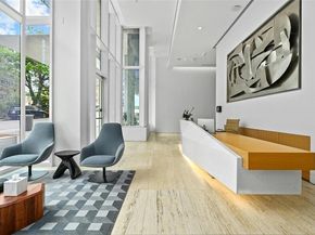 313 W 17th Street 2003, Austin TX 78701