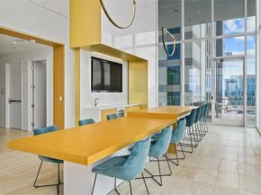 313 W 17th Street 2003, Austin TX 78701