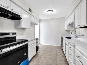 10123 Kent Towne Lane, Sugar Land TX 77498