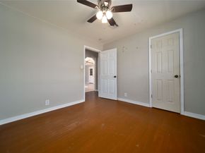 6722 Roxbury Road, Houston TX 77087