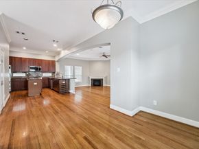 5736 Kansas Street B, Houston TX 77007