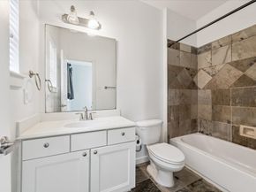 5736 Kansas Street B, Houston TX 77007