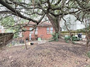 1510 Stanford Street, Houston TX 77019