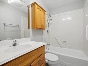 2960 Gessner Road, Houston TX 77080