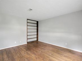 2960 Gessner Road, Houston TX 77080