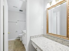 2960 Gessner Road, Houston TX 77080