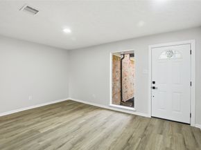 9850 Sageroyal Lane, Houston TX 77089