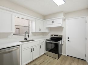 9850 Sageroyal Lane, Houston TX 77089