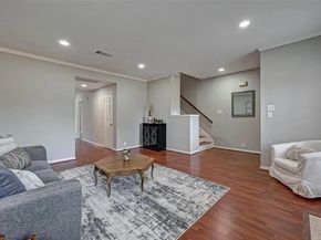 2604 Bering Drive 2604, Houston TX 77057