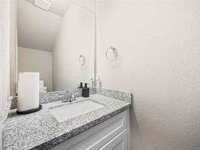 5023 Mallow Street A/B, Houston TX 77033