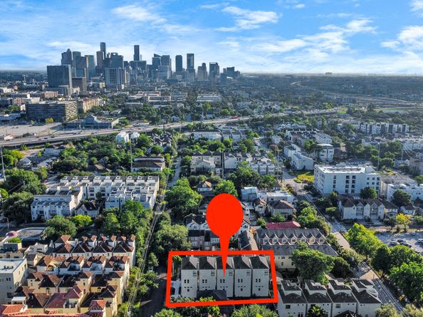 4819 Austin Street B, Houston TX 77004