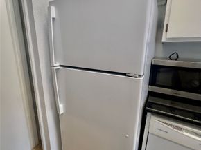 2750 Holly Hall Street 602, Houston TX 77054