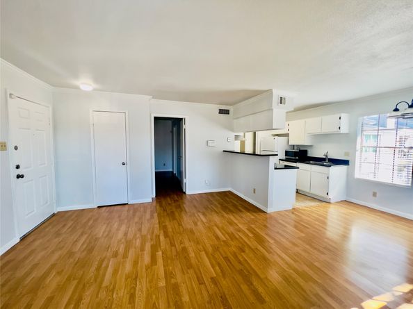 2750 Holly Hall Street 602, Houston TX 77054