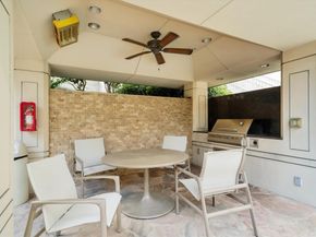 2001 Holcombe Boulevard 1403, Houston TX 77030