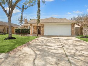 8703 Twisting Vine Lane, Houston TX 77040