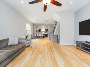 5639 Petty Street, Houston TX 77007