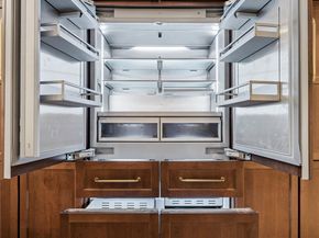 1614 Cheshire Lane, Houston TX 77018