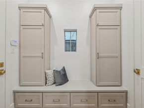 1614 Cheshire Lane, Houston TX 77018