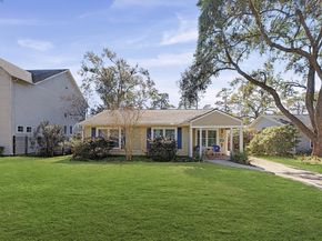 1507 Sue Barnett Drive, Houston TX 77018