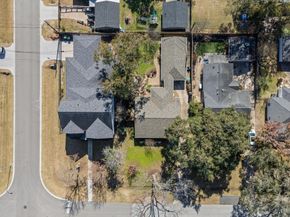 1507 Sue Barnett Drive, Houston TX 77018