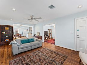 1507 Sue Barnett Drive, Houston TX 77018