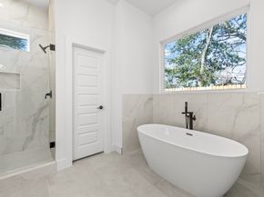 5903 Doolittle Blvd, Houston TX 77033