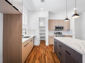 3405 Baer Street, Houston TX 77020