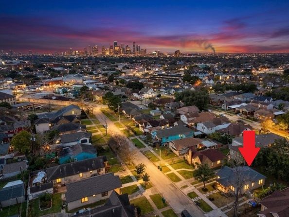 5129 Claremont Street, Houston TX 77023