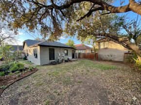 5129 Claremont Street, Houston TX 77023