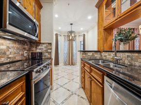 3231 Allen Parkway Parkway 1115, Houston TX 77019