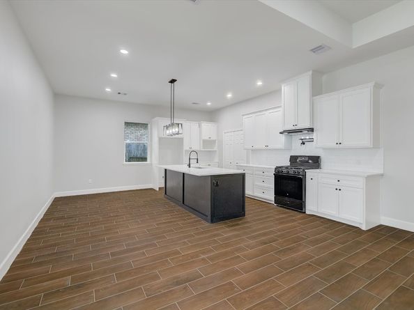 8233 Sterlingshire Street, Houston TX 77078