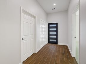8233 Sterlingshire Street, Houston TX 77078
