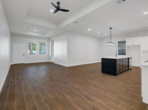 8233 Sterlingshire Street, Houston TX 77078