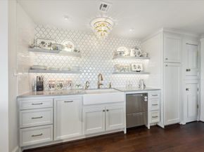 101 Westcott Street 1202, Houston TX 77007