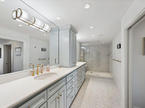 101 Westcott Street 1202, Houston TX 77007