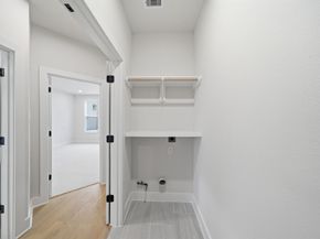 328 Janisch C, Houston TX 77018