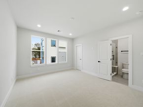 328 Janisch C, Houston TX 77018