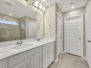 5718 Adamite Way, Houston TX 77048