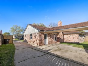 12403 Shannon Hills Drive, Houston TX 77099