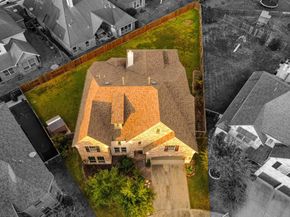 9723 Lauren Briar Lane, Humble TX 77396